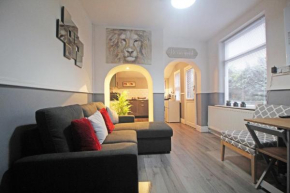 Panton Road - Modern Classic Terrace - Sleeps 12